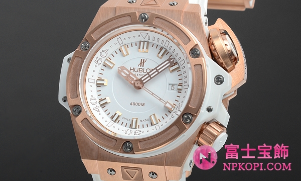 ウブロキングパワー オーシャノグラフィック４０００キングゴールド ホワイト 世界限定１００本 731.OE.2180.RW